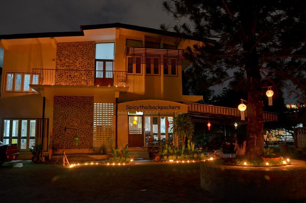 Spicythai Backpackers Chiang Mai Extérieur photo